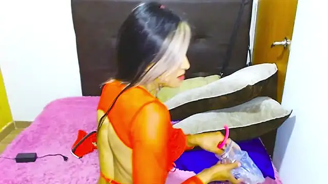 Queen camila online show from February 18, 2025, 12:37 am