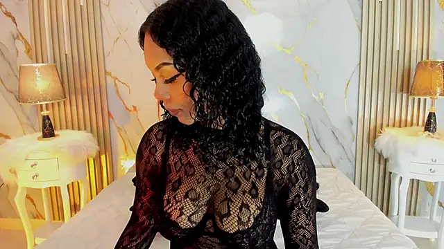 BeckyRusso online show from November 19, 2025, 1:11 pm