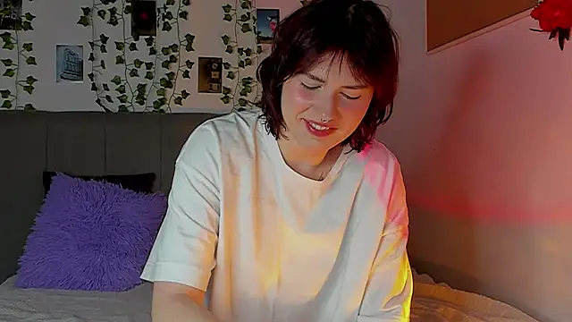 miss Lizzy online show from December 14, 2024, 1:17 am