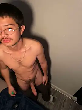 demonslayerr999 online show from December 19, 2024, 11:25 pm