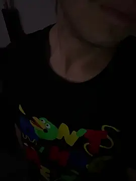 demonslayerr999 online show from January 19, 2025, 2:36 am