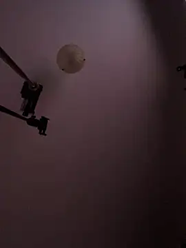 demonslayerr999 online show from February 9, 2025, 6:43 am