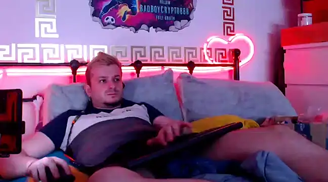 Snapshot of erotico69xxx chatting on March 9, 2025, 12:42 am erotico69xxx online show from March 9, 2025, 12:42 am