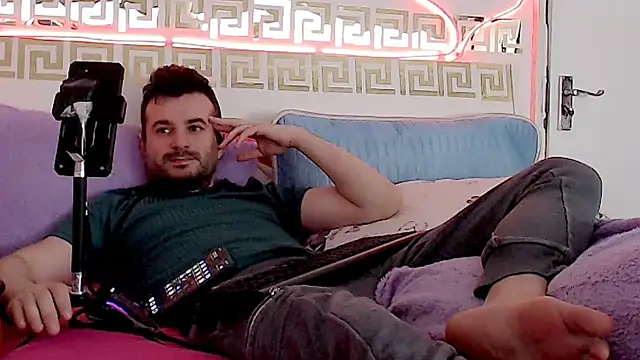 Snapshot of erotico69xxx chatting on October 27, 2025, 12:53 pm erotico69xxx online show from October 27, 2025, 12:53 pm