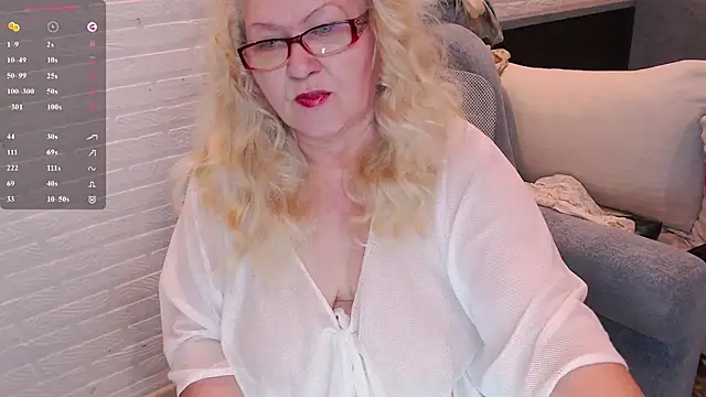 Snapshot of Marina_Yourangel chatting on July 19, 2026, 2:43 pm Marina Yourangel online show from July 19, 2026, 2:43 pm