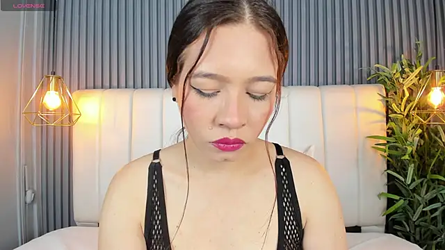 SaraRiley online show from November 27, 2025, 10:56 pm