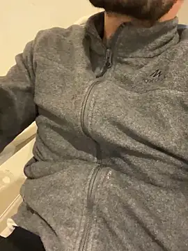 Snapshot of athenphysics chatting on December 13, 2024, 3:43 pm athenphysics online show from December 13, 2024, 3:43 pm