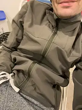 Snapshot of athenphysics chatting on December 26, 2024, 5:40 pm athenphysics online show from December 26, 2024, 5:40 pm