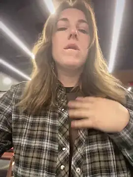 MommmyYummy online show from February 27, 2025, 10:48 am