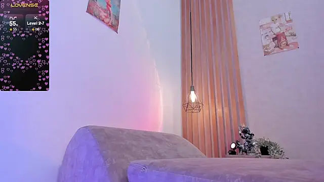 PawgGirl18 online show from February 14, 2025, 1:40 pm