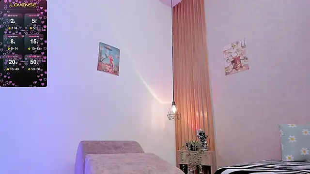 PawgGirl18 online show from February 25, 2025, 2:11 pm