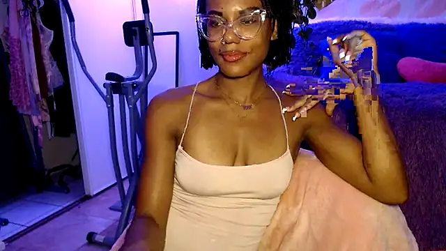 Snapshot of CocoSage chatting on June 23, 2026, 5:27 am CocoSage online show from June 23, 2026, 5:27 am