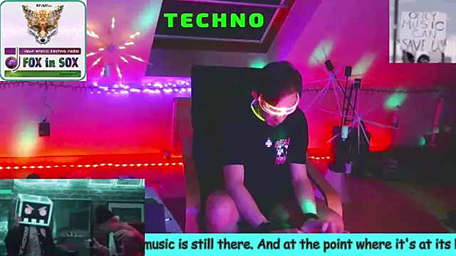 RevilO1180 online show from February 25, 2026, 8:07 pm