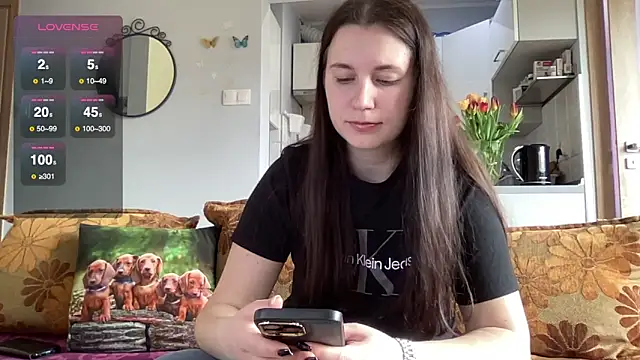 Snapshot of Teylor_Love chatting on March 12, 2025, 12:15 pm Teylor Love online show from March 12, 2025, 12:15 pm