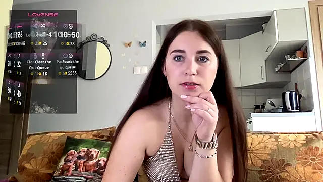 Snapshot of Teylor_Love chatting on September 17, 2025, 12:07 pm Teylor Love online show from September 17, 2025, 12:07 pm