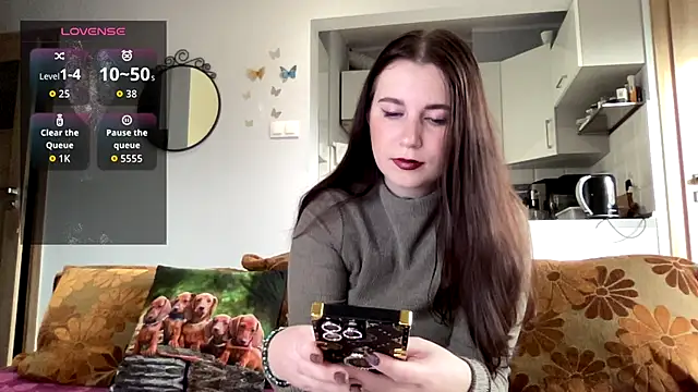 Snapshot of Teylor_Love chatting on November 14, 2025, 1:10 pm Teylor Love online show from November 14, 2025, 1:10 pm