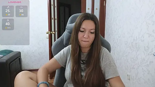 Snapshot of Nelly_Fischer chatting on December 12, 2024, 3:05 pm Nelly Fischer online show from December 12, 2024, 3:05 pm