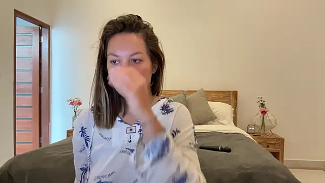 Snapshot of Nelly_Fischer chatting on September 27, 2025, 1:32 am Nelly Fischer online show from September 27, 2025, 1:32 am