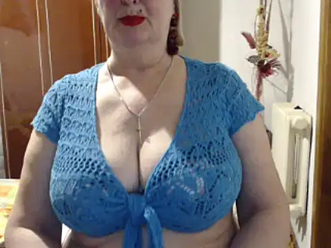 Snapshot of Secretfox chatting on February 20, 2025, 2:35 pm Secretfox online show from February 20, 2025, 2:35 pm