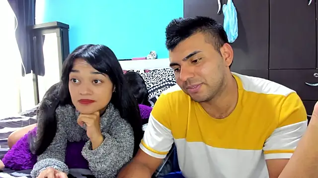 2ScarletandRyan8 online show from October 15, 2025, 5:02 pm