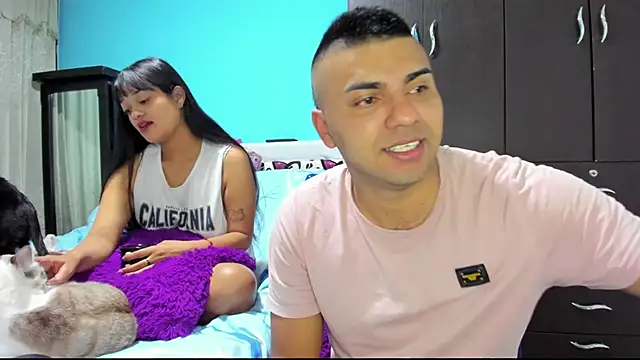 2ScarletandRyan8 online show from December 22, 2025, 10:01 am