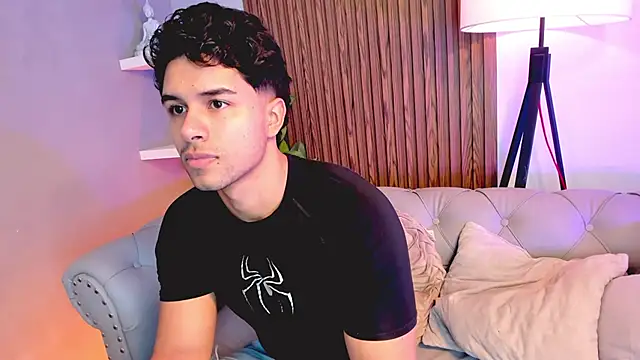 liam collins21 online show from November 24, 2025, 11:54 am