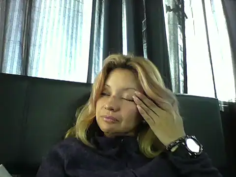Paulita x3 online show from February 4, 2025, 1:27 pm