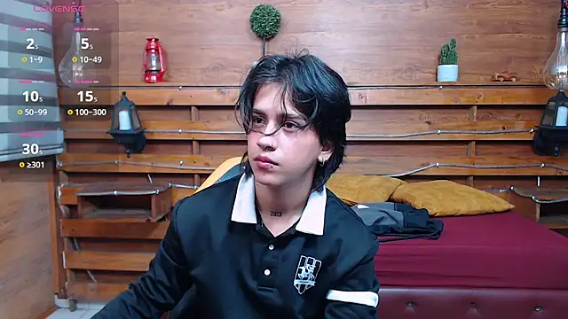 alex 477 online show from April 8, 2026, 11:32 am