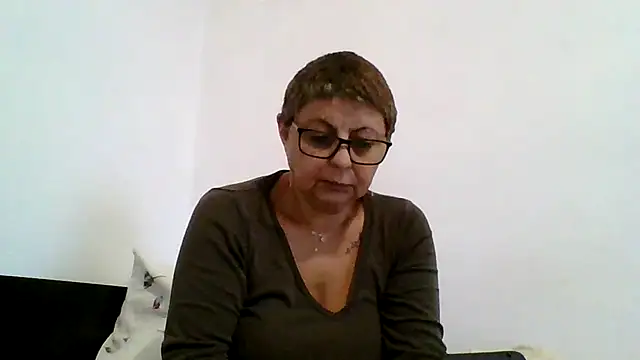 roseblak42 online show from October 13, 2025, 2:39 pm