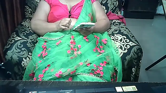 Snapshot of Punambhabisexy chatting on December 2, 2025, 11:00 pm Punambhabisexy online show from December 2, 2025, 11:00 pm
