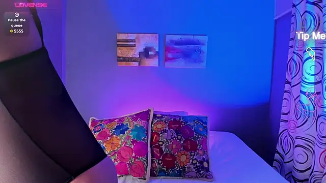 IsabellaSpencer online show from October 23, 2025, 10:08 pm