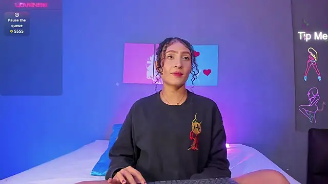 IsabellaSpencer online show from November 20, 2025, 10:20 pm