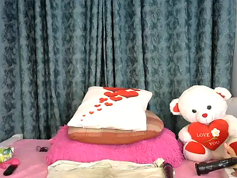 Snapshot of Pretty-shally chatting on March 15, 2025, 12:47 am Pretty-shally online show from March 15, 2025, 12:47 am