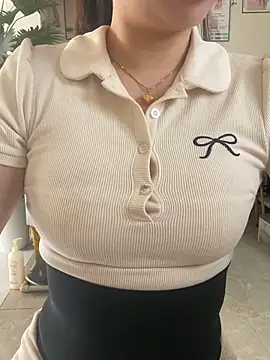 Ruby bear online show from March 28, 2026, 4:01 am