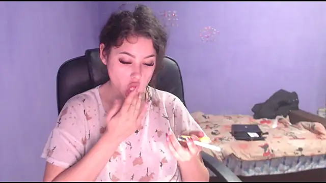 LovelyJulliette online show from January 24, 2025, 5:32 pm