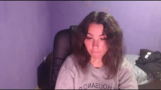 LovelyJulliette online show from February 8, 2025, 4:36 pm