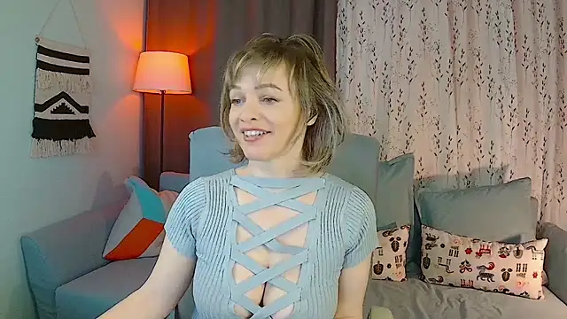 NandiSmile online show from April 3, 2026, 7:39 am