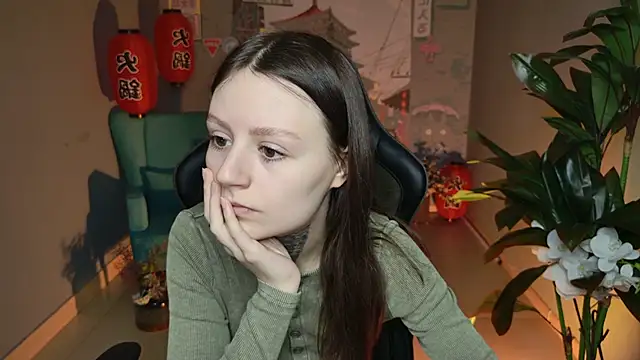 VeliraBraitberg online show from February 6, 2025, 5:03 am