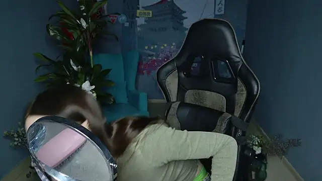 VeliraBraitberg online show from February 27, 2025, 5:02 am