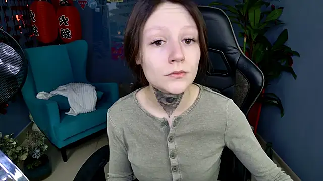 VeliraBraitberg online show from February 19, 2026, 1:07 pm