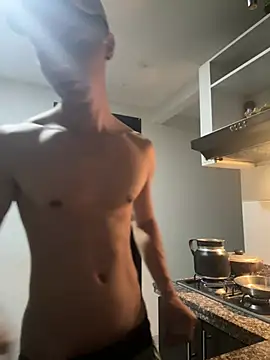 Snapshot of Stiven_CL chatting on February 15, 2026, 1:13 am Stiven CL online show from February 15, 2026, 1:13 am