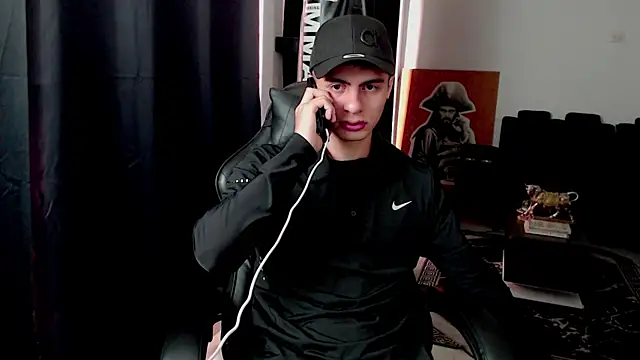 Snapshot of Stiven_CL chatting on February 21, 2026, 2:40 pm Stiven CL online show from February 21, 2026, 2:40 pm