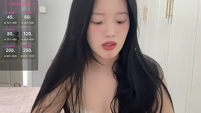 Snapshot of rose-u chatting on October 20, 2025, 1:50 am rose-u online show from October 20, 2025, 1:50 am