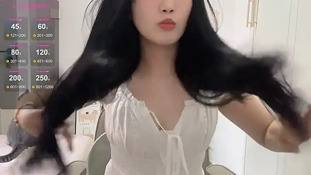 Snapshot of rose-u chatting on November 13, 2025, 1:48 am rose-u online show from November 13, 2025, 1:48 am