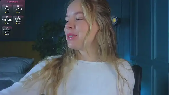 milly shy online show from September 26, 2025, 6:39 am