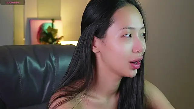 Snapshot of _MIURA_ chatting on December 27, 2024, 1:11 am MIURA online show from December 27, 2024, 1:11 am