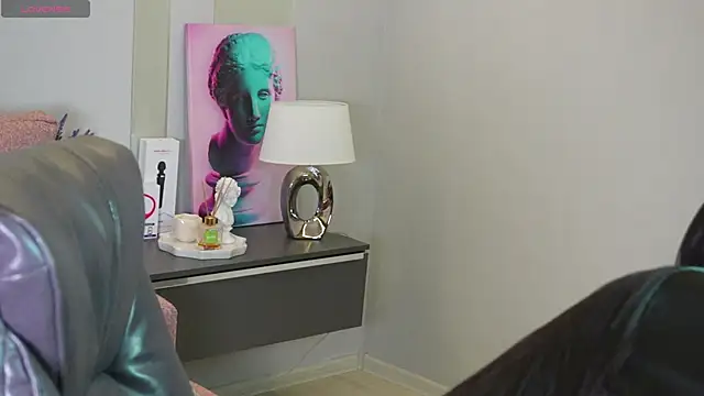 Snapshot of _MIURA_ chatting on February 10, 2025, 1:14 am MIURA online show from February 10, 2025, 1:14 am