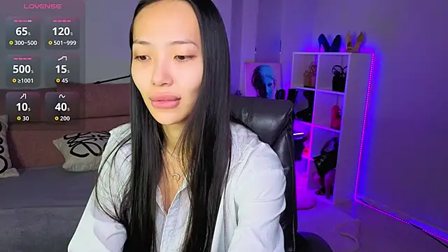 Snapshot of _MIURA_ chatting on November 20, 2025, 1:06 am MIURA online show from November 20, 2025, 1:06 am