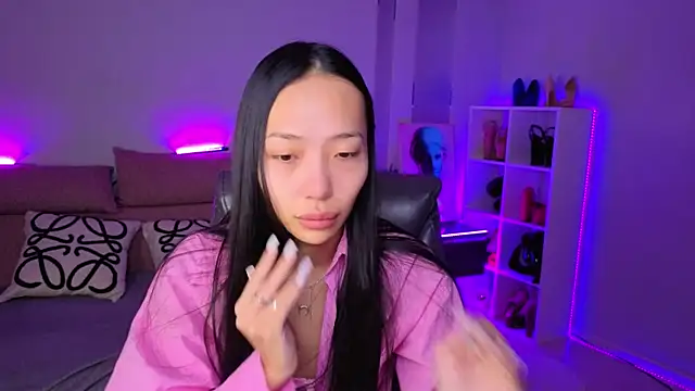 Snapshot of _MIURA_ chatting on December 1, 2025, 12:37 am MIURA online show from December 1, 2025, 12:37 am