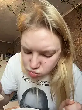 AmmyHot online show from February 3, 2026, 2:53 am